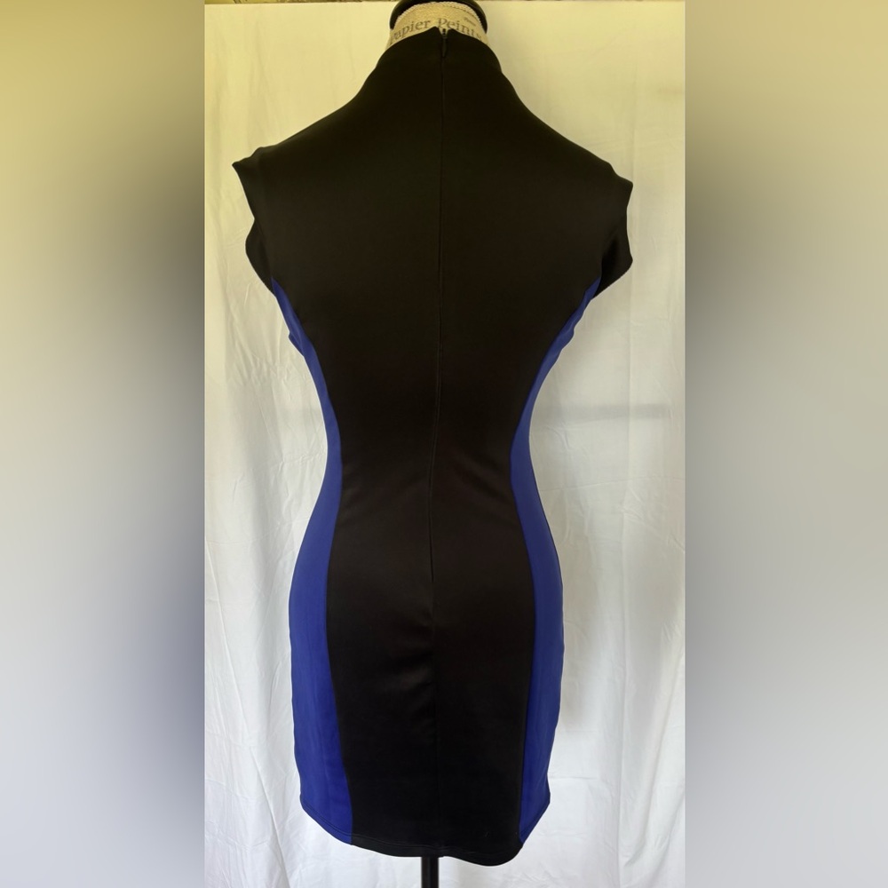 Forever 21 Mock Neck Cocktail Dress in Cobalt/Black Colorblock Sz M - Picture 3 of 4
